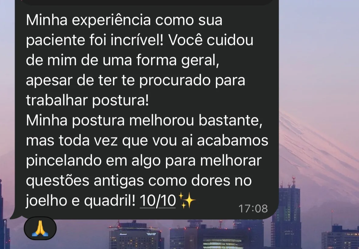 Depoimento de Isabella sobre o tratamento de correção postural, recebido por WhatsApp.